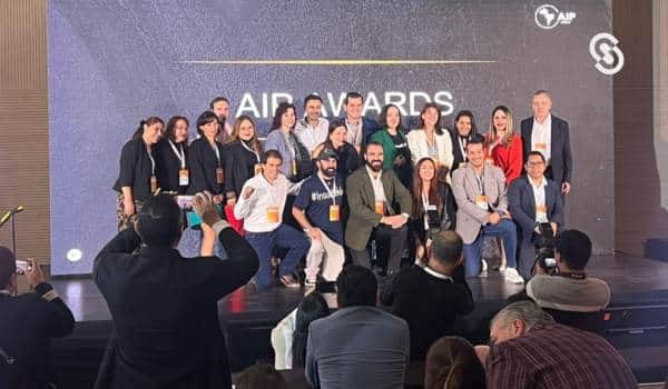 El equipo de figuro en la premiación del AIP Awards 2024