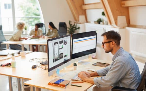 https://blog.comparasoftware.com/wp-content/uploads/2025/07/tendencias-en-demanda-de-software-integrado.jpg